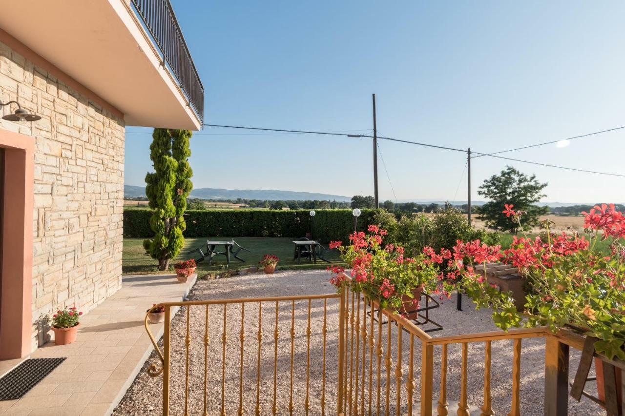 Bed & Breakfast Al Pian D'Assisi Exterior photo
